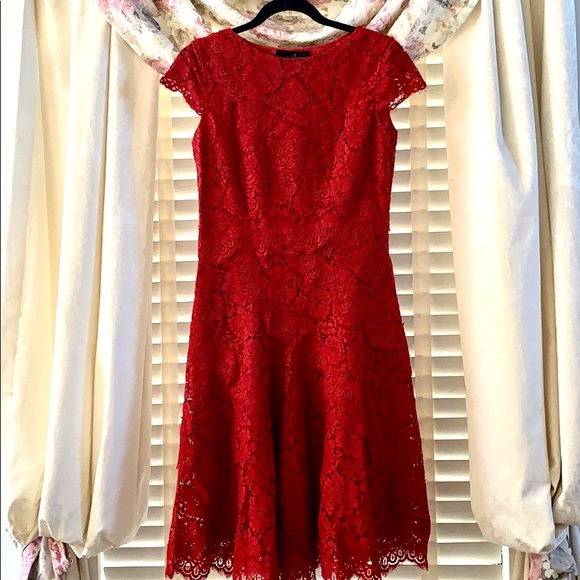 Carolina Herrera Dresses & Skirts - Carolina Herrera dress size 6